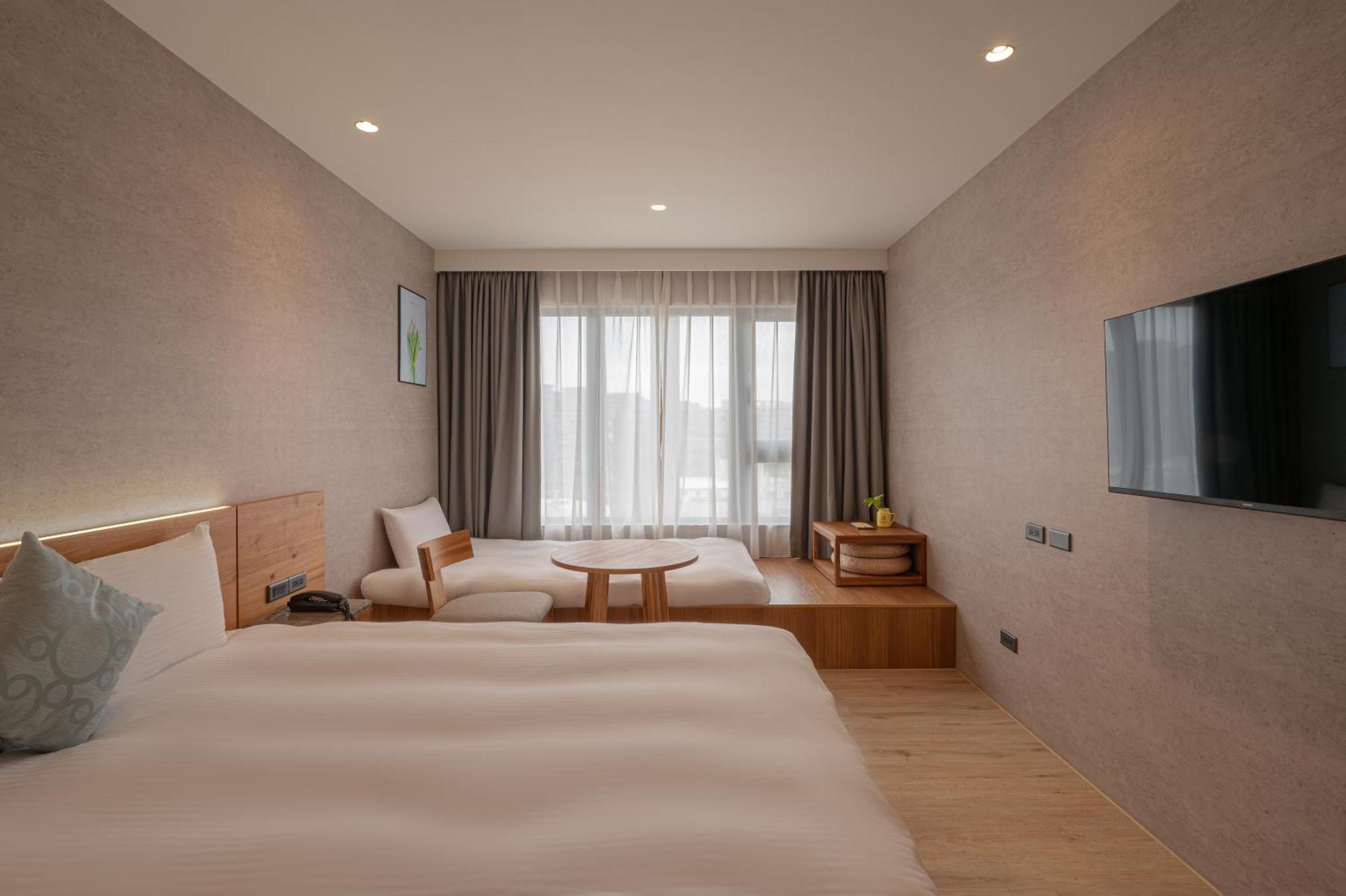 In Joy Hotel Taizhong Zewnętrze zdjęcie