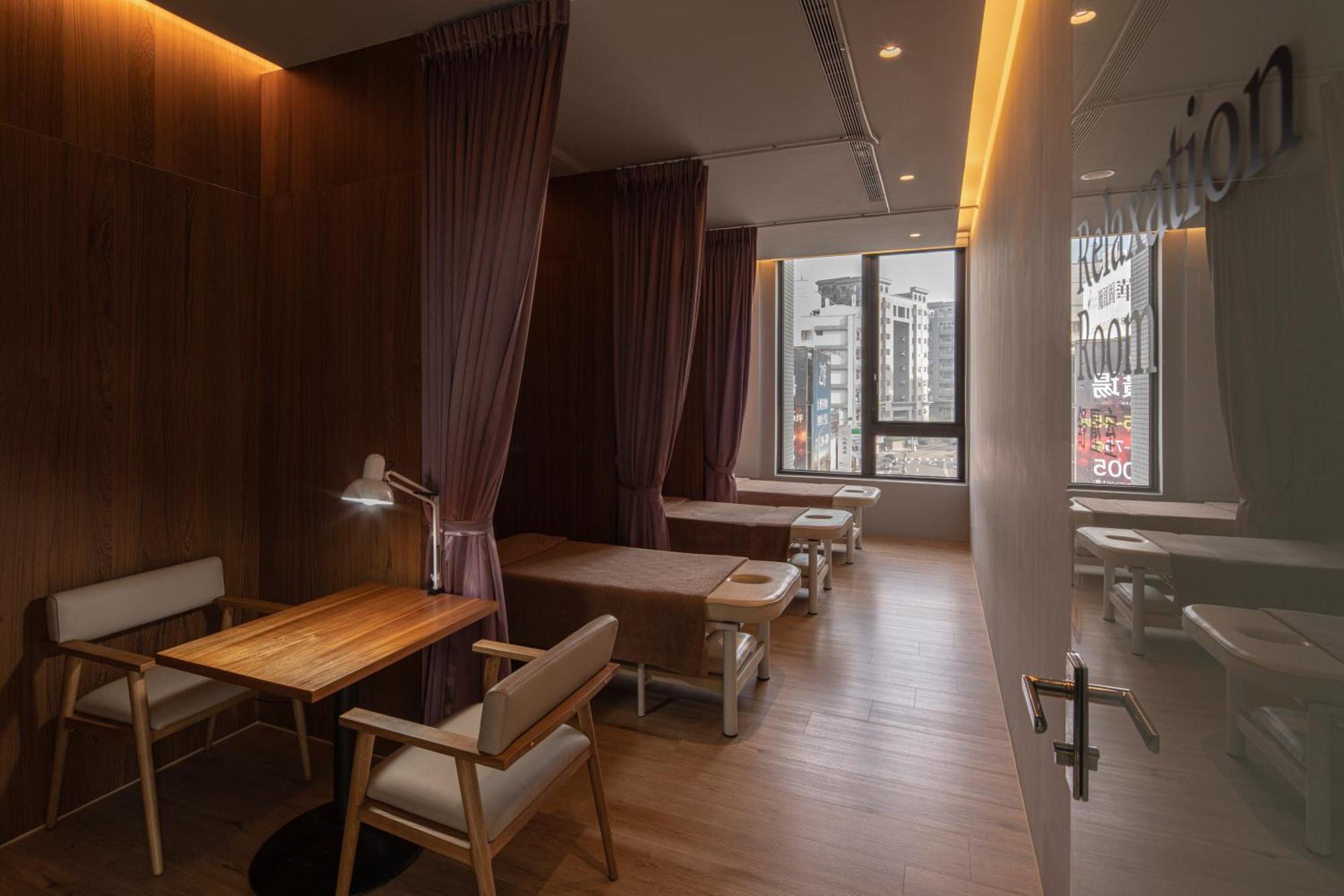 In Joy Hotel Taizhong Zewnętrze zdjęcie